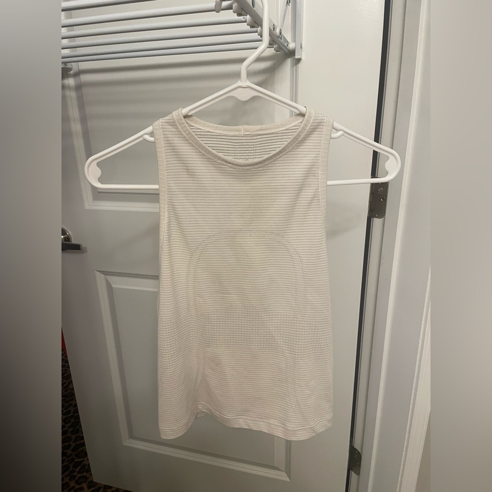 Lululemon high neck swiftly tech